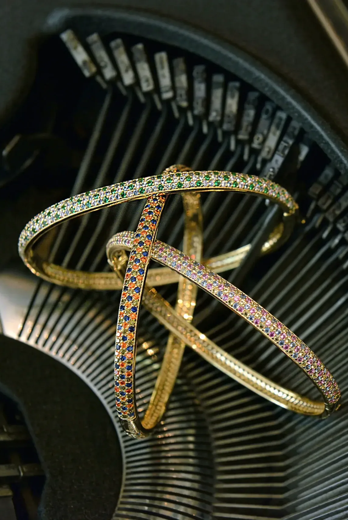 Pulseras plata tipo caña baño oro circonitas de color