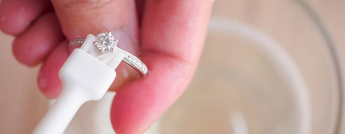 como limpiar joyas de plata sin dañarlas