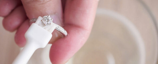 como limpiar las joyas de plata sin dañarlas