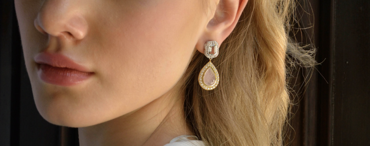 que joyas lleva la madrina de boda 3