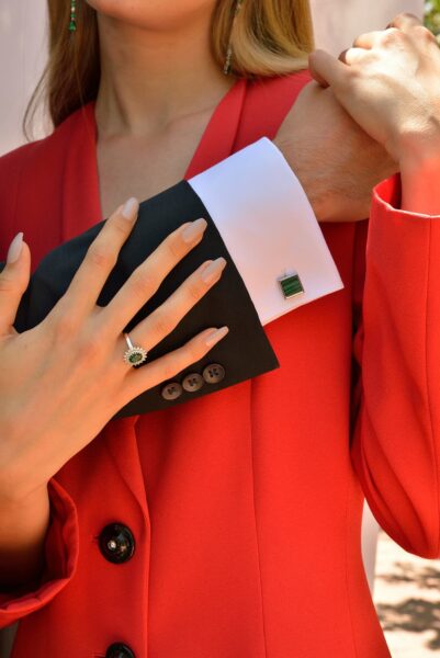 Gemelos de la colección HE junto con anillo de la colección WEDDING